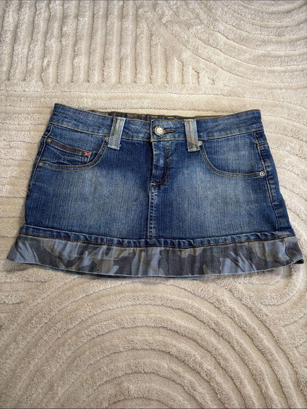 BONGO Y2K Blue Denim Mini Skirt with Camouflage Trim